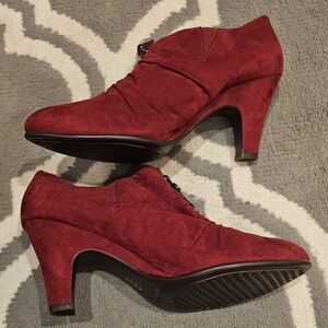 Aerosoles Women's Booties Heel Rest Zip Up Maroon Suede, Size 11